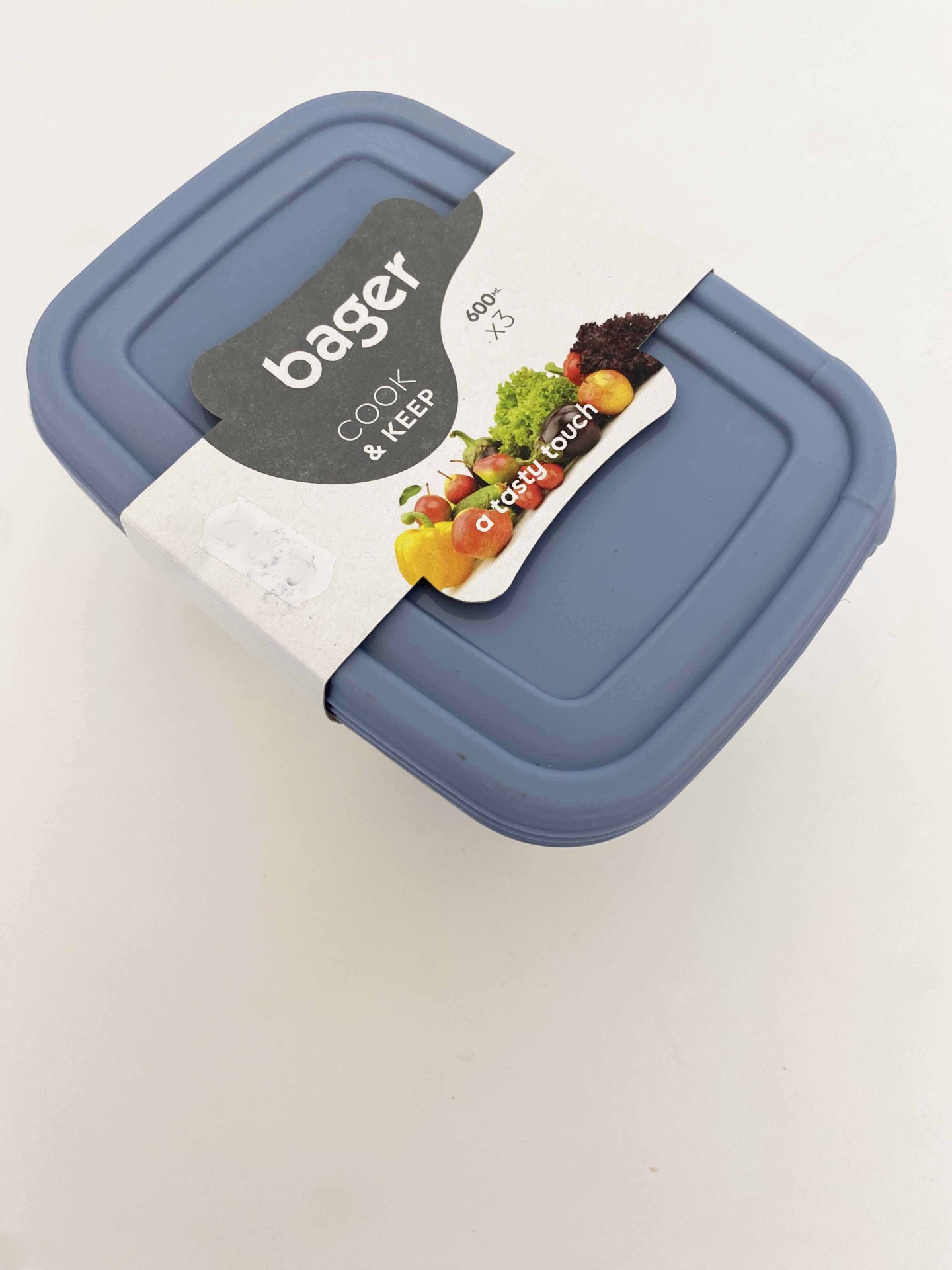 Recipiente de armazenamento alimentar azul com tampa e etiqueta