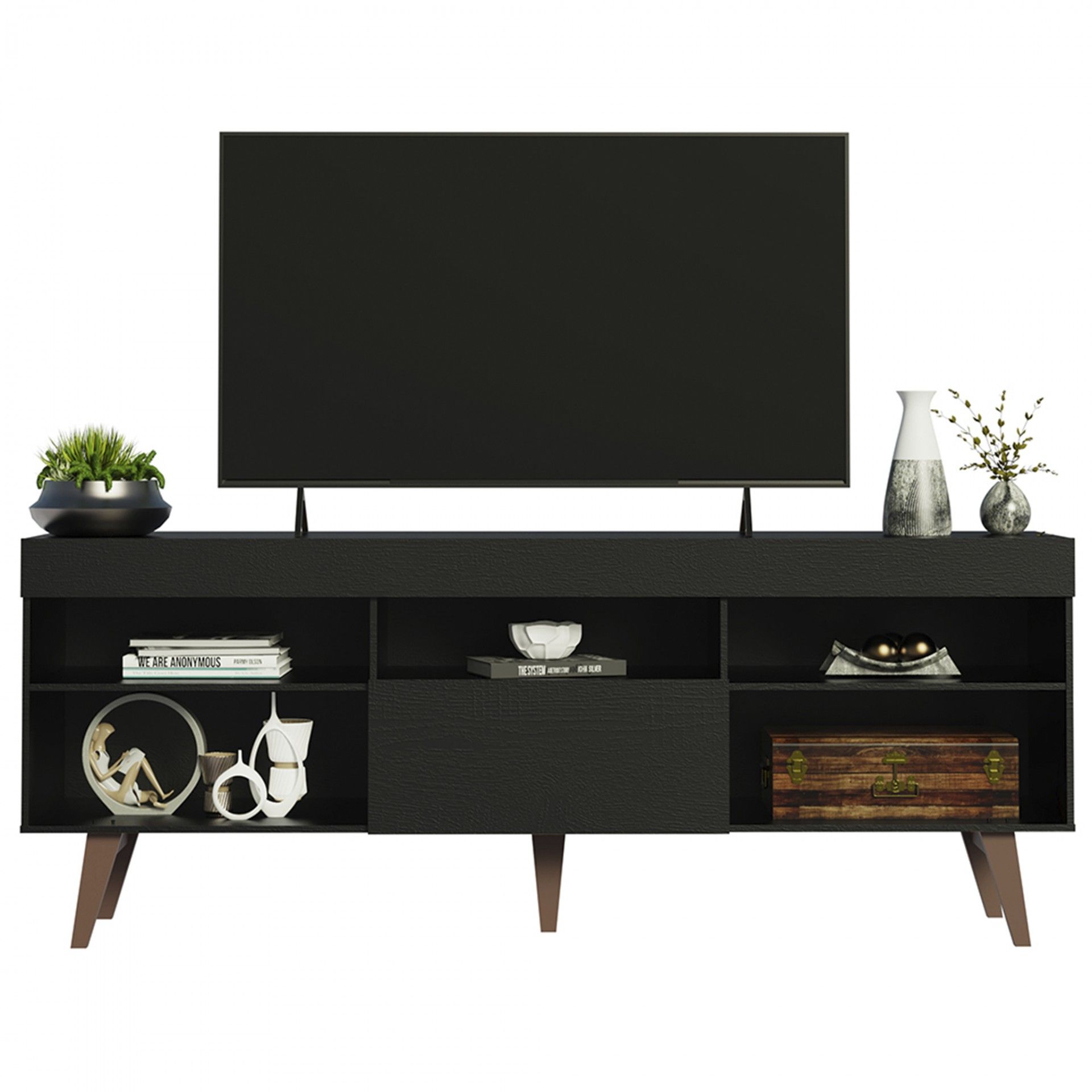 Móvel TV preto com pés de madeira e vários objetos decorativos