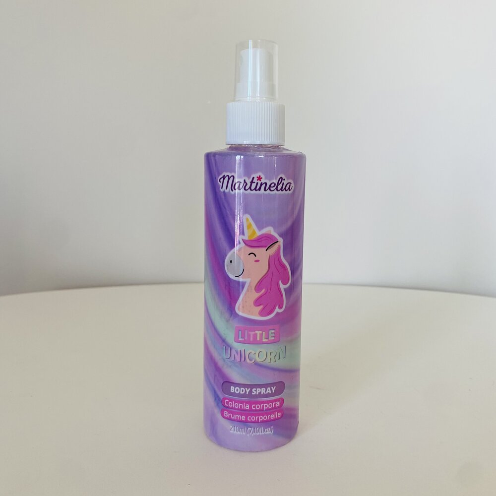 Frasco de spray corporal Martinelia Little Unicorn com imagem de unicórnio rosa.