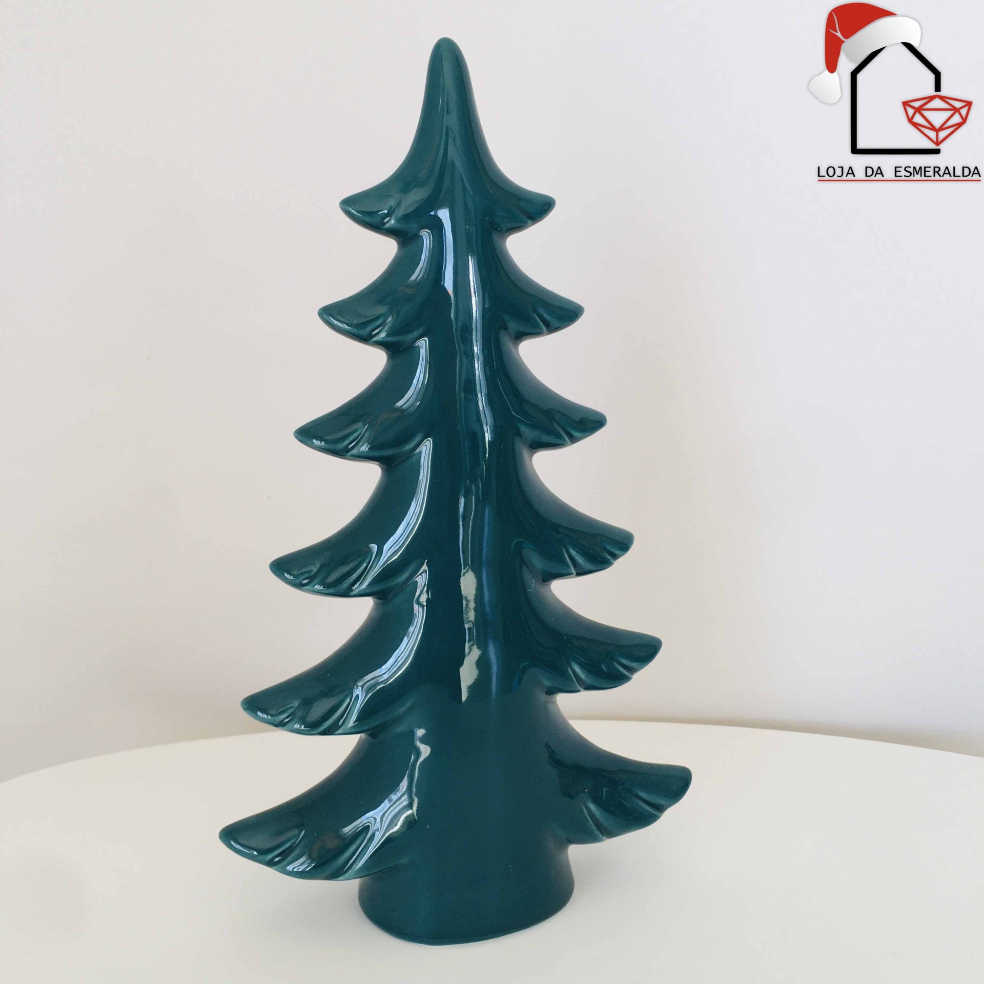 Árvore de Natal decorativa em cerâmica verde