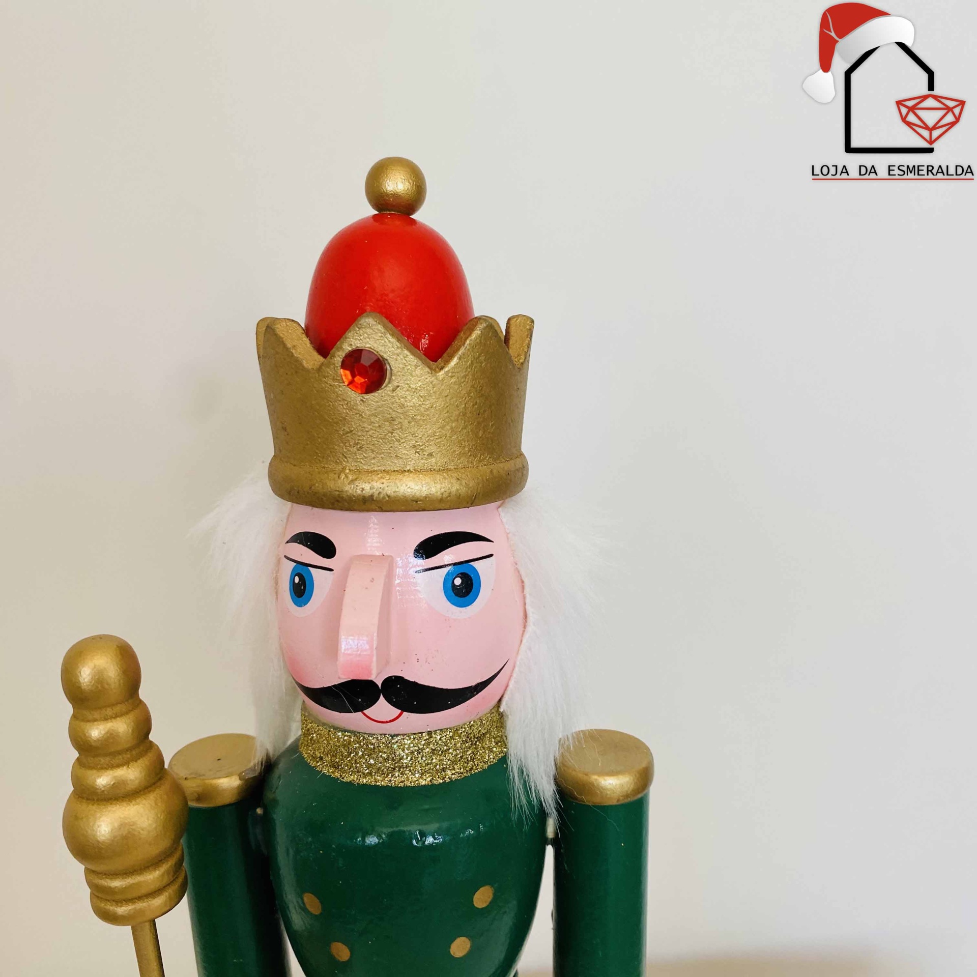Figura de nó natal tradicional soldado de madeira verde e dourado