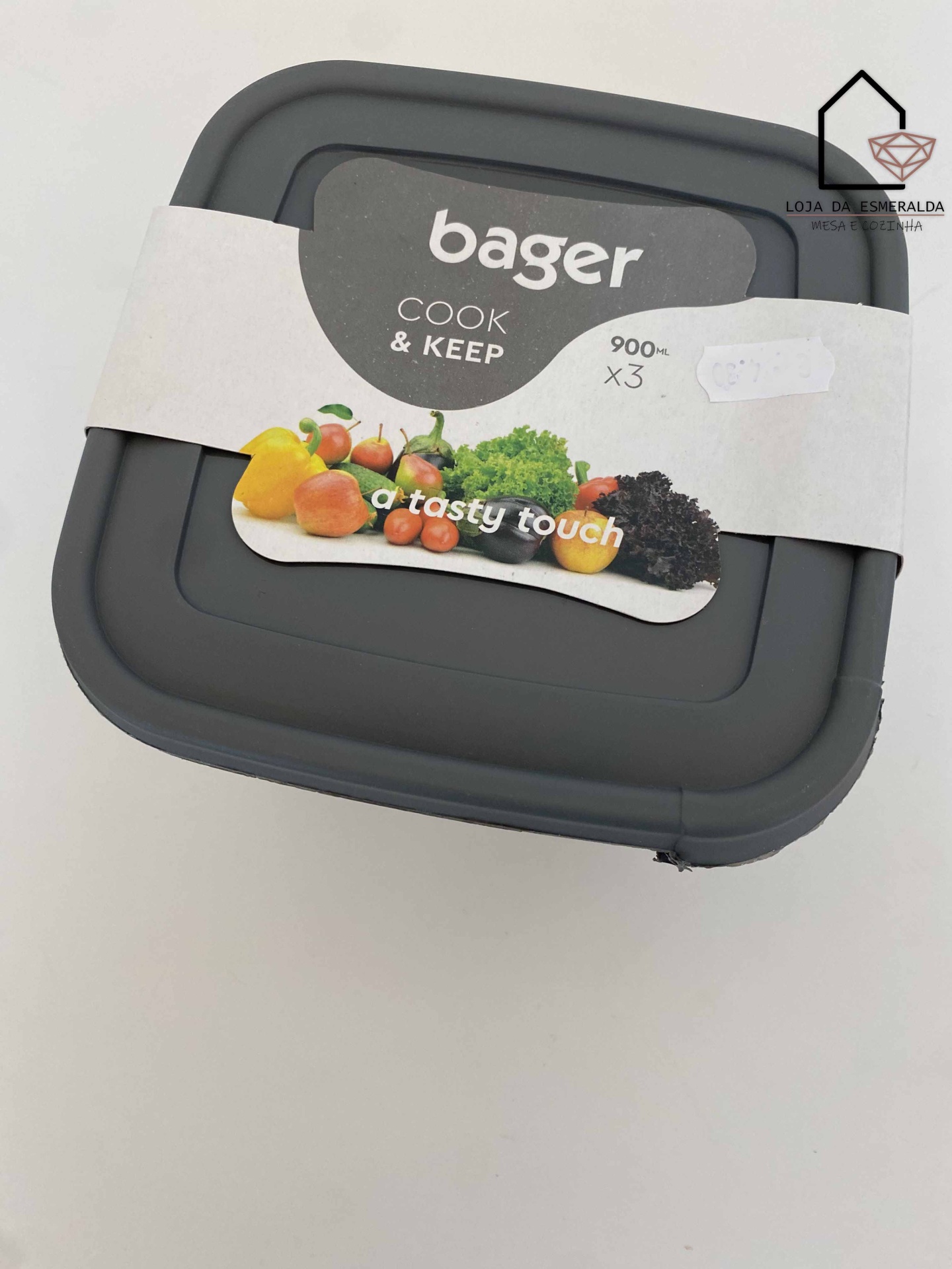 Conjunto de recipientes quadrados cinzentos com embalagem branca e texto bager COOK & KEEP