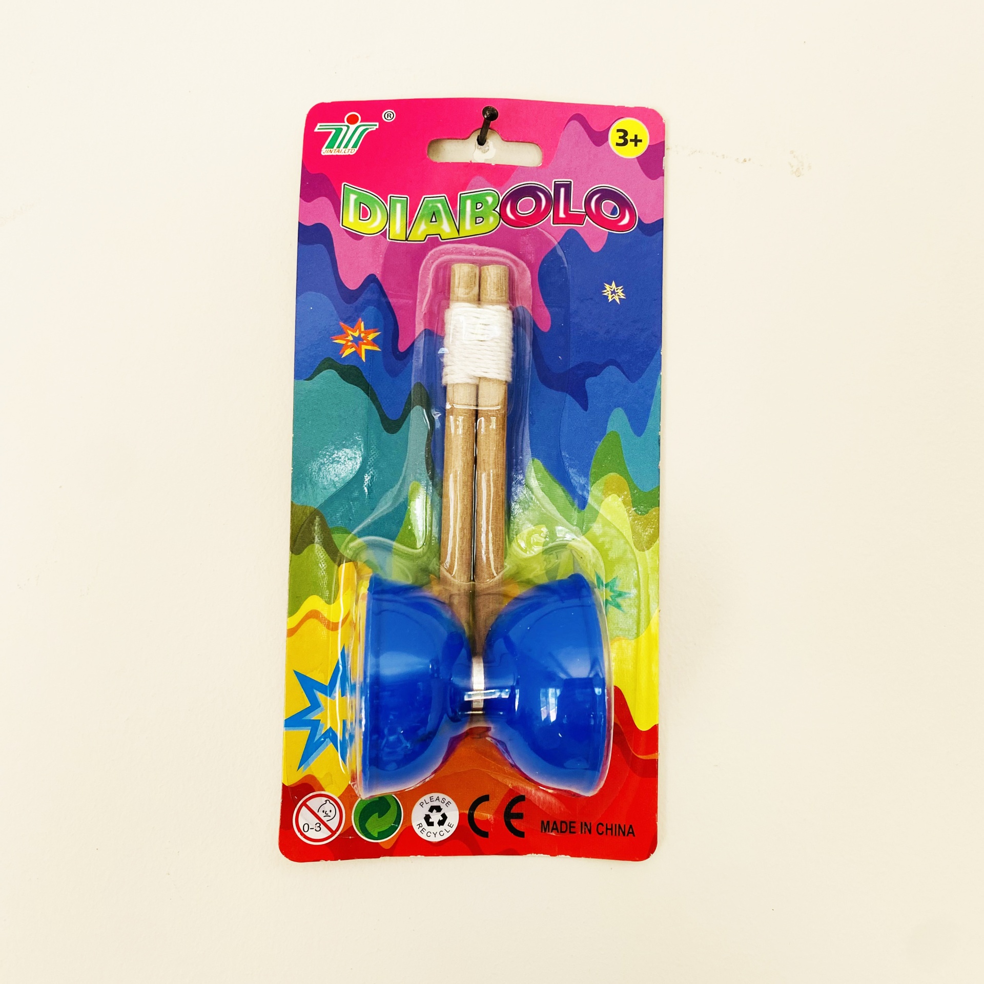 Diábolo azul com alça de madeira em embalagem colorida