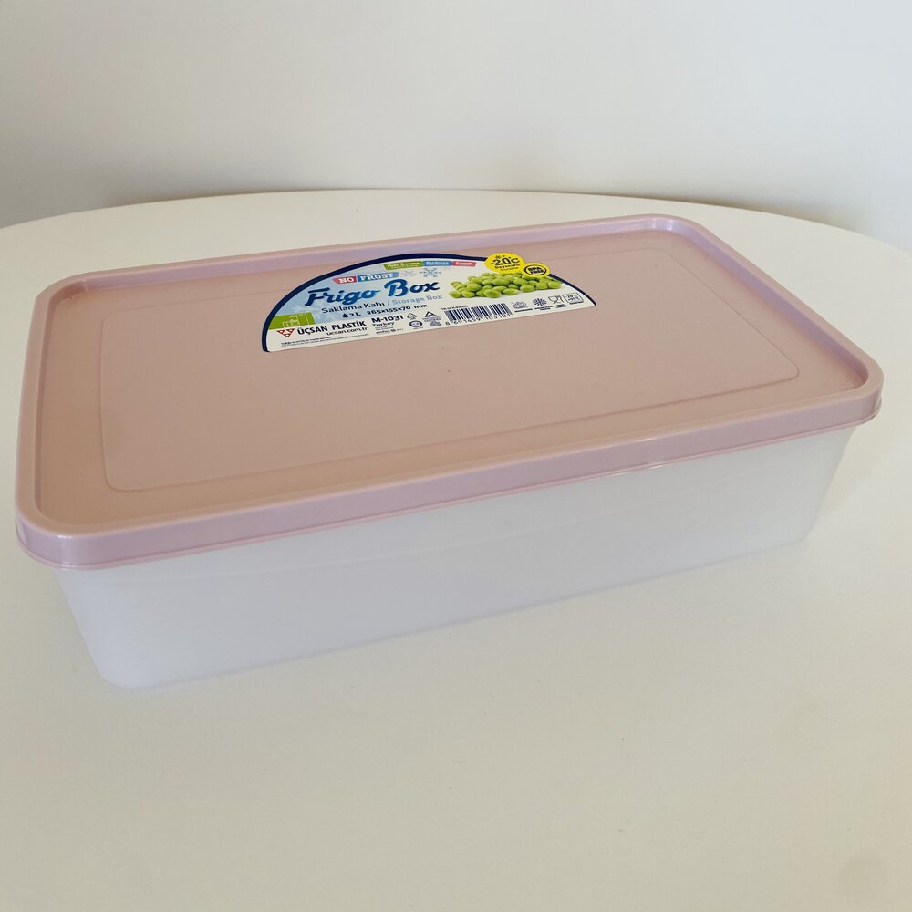 Caixa de plástico branca com tampa rosa e etiqueta Frigo Box
