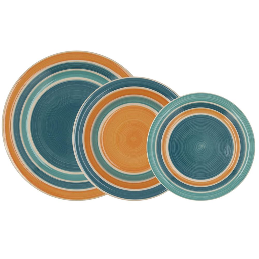 Conjunto de três pratos cerâmicos com padrão de anéis azuis, laranja e brancos