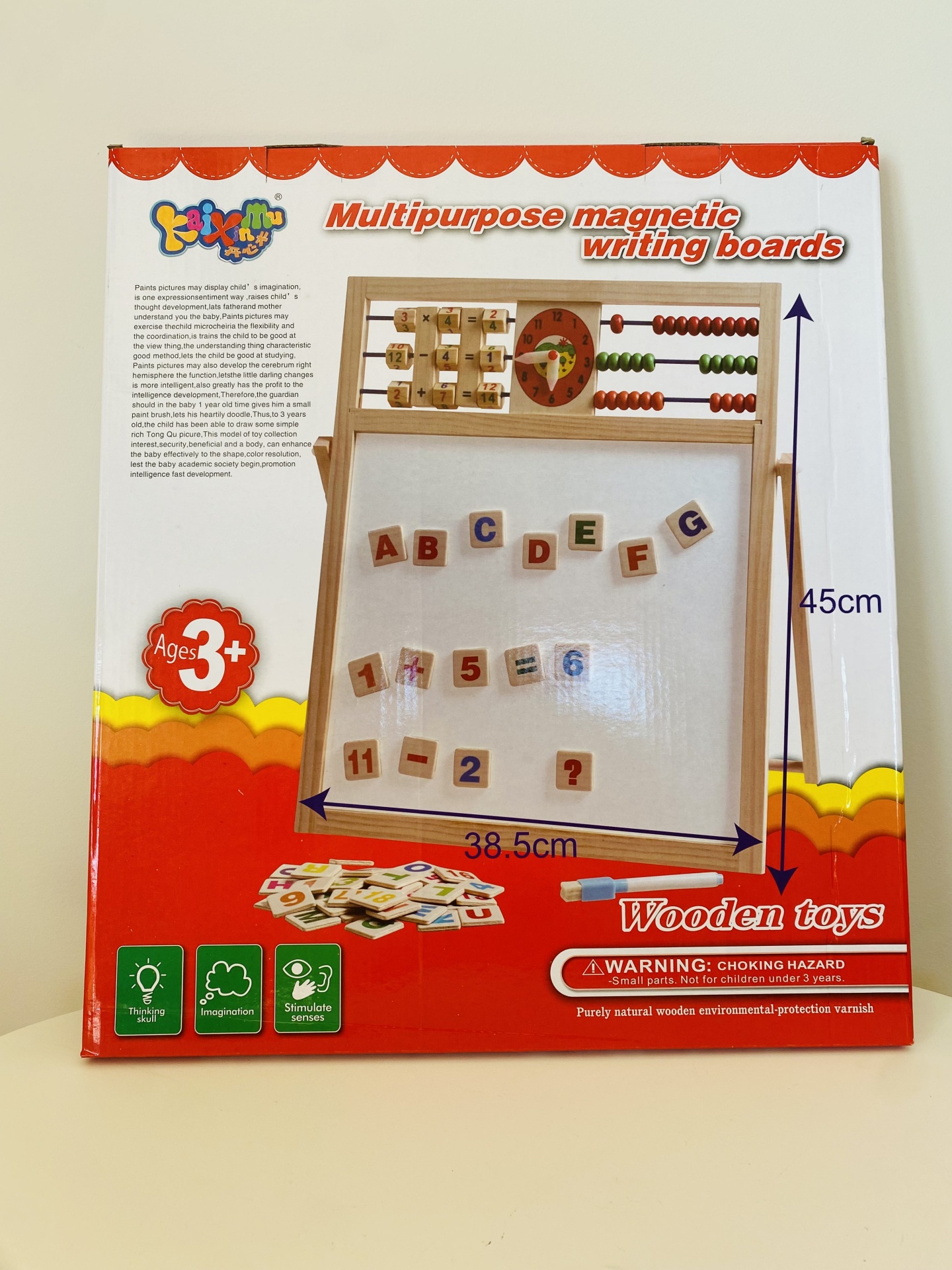 Caixa de brinquedo de madeira com quadro magnético multifunções para crianças