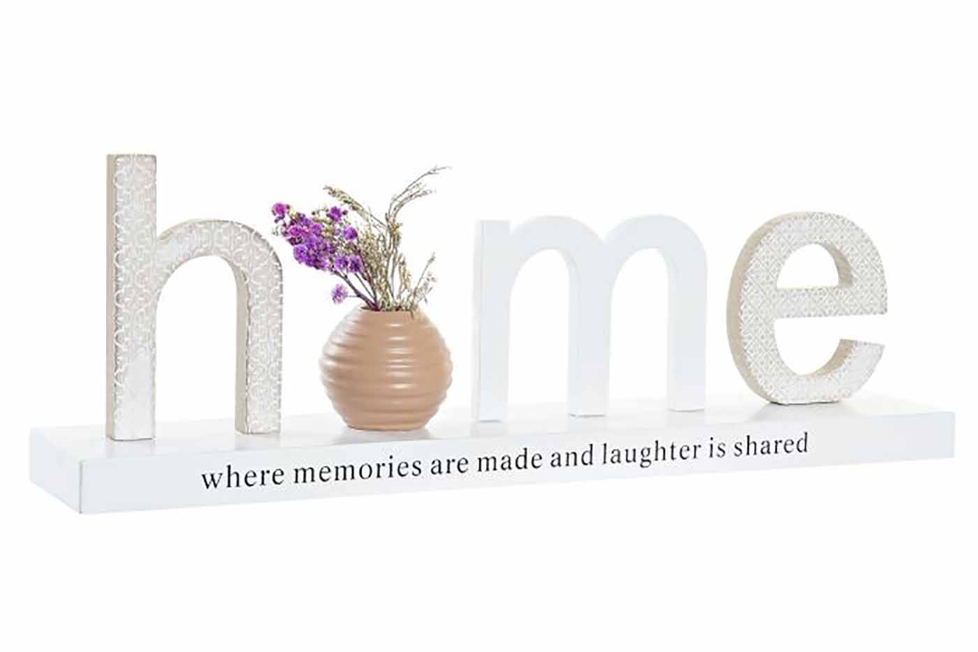 Decoração de mesa com a palavra 'home' em letras grandes e vaso com flores secas
