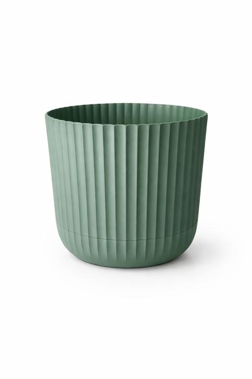 Vaso verde com textura canelada vertical