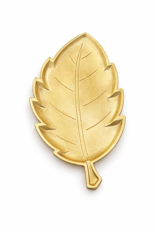 Prato decorativo dourado em forma de folha