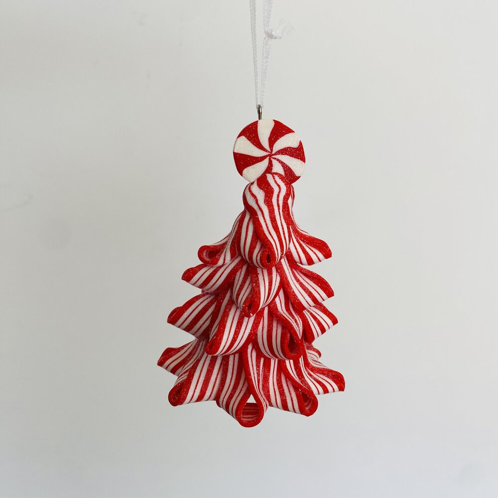 Enfeite pendente em forma de árvore de Natal com padrão vermelho e branco