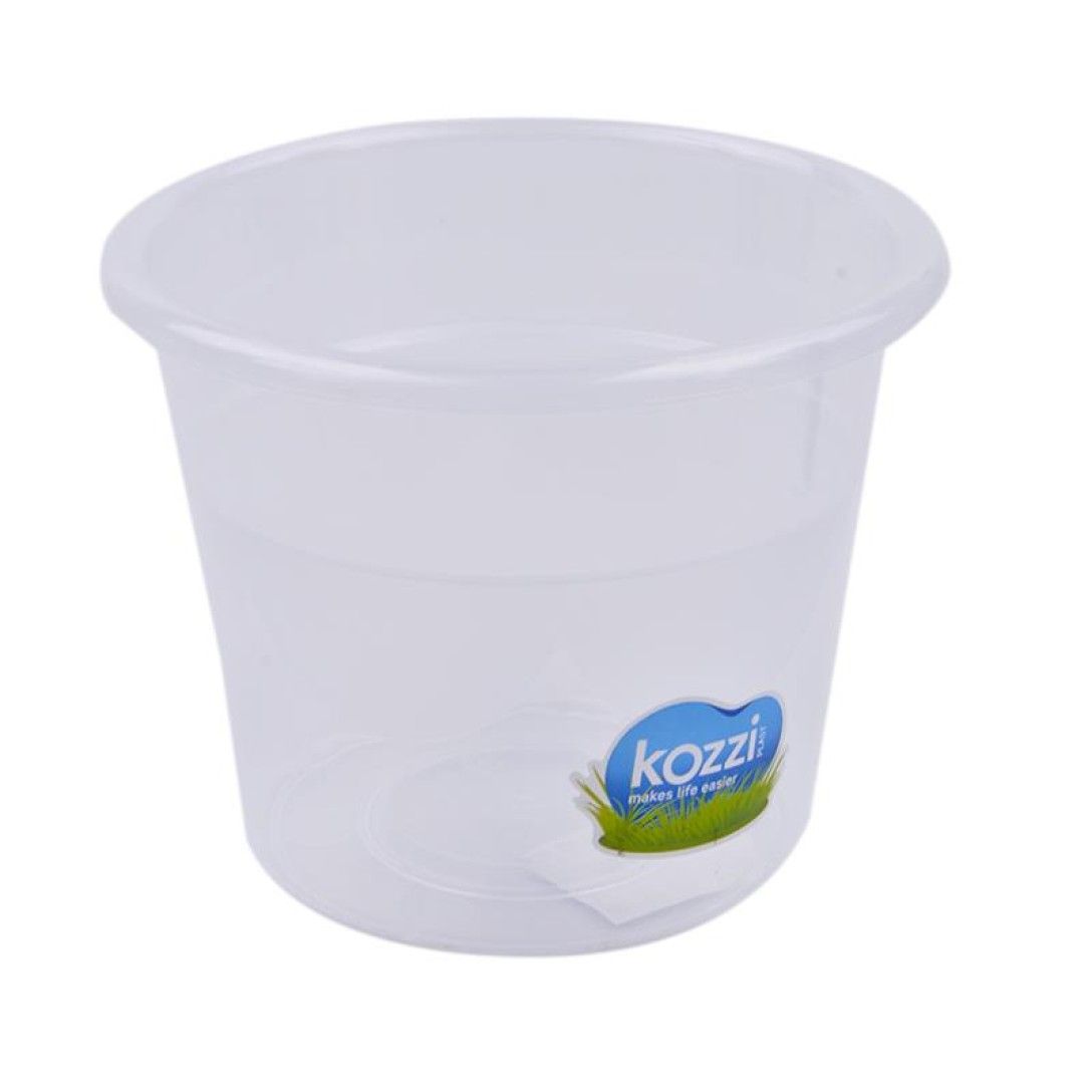 Copo de plástico transparente com etiqueta azul e verde 'kozii'