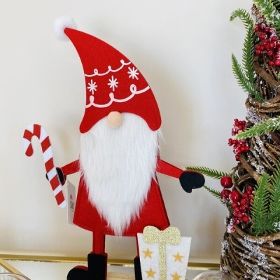 Figura decorativa de Natal tipo gnomo com chapéu vermelho e barba branca