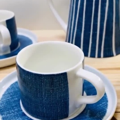 Serviço de Chá em Cerâmica com Padrão Azul – Conjunto Completo Moderno