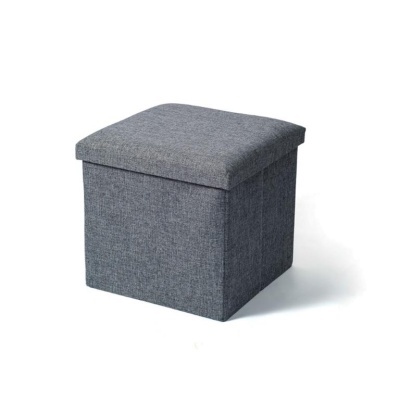Pufe cubo de tecido cinzento com tampo almofadado