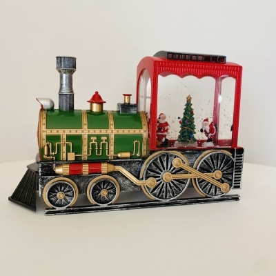 Locomotiva decorativa de Natal com figuras internas e pintura colorida