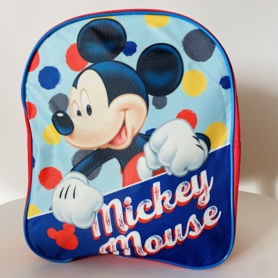 Mochila infantil azul com estampa do Mickey Mouse e texto MICKEY MOUSE