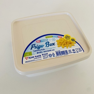 Caixa de armazenamento Frigo Box com tampa bege e etiqueta azul
