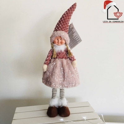 Boneca decorativa de Natal com vestido peludo rosa e chapéu pontudo em tecido