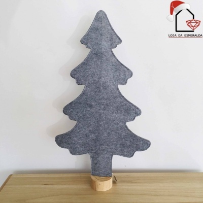 Árvore de Natal decorativa em feltro cinzento com base de madeira