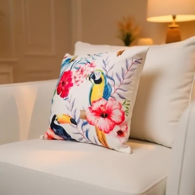 Almofada Decorativa Tropical com Aves e Flores