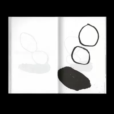 Uma Dança entre Duas Pedras e uma Sombra – Marta Ramos