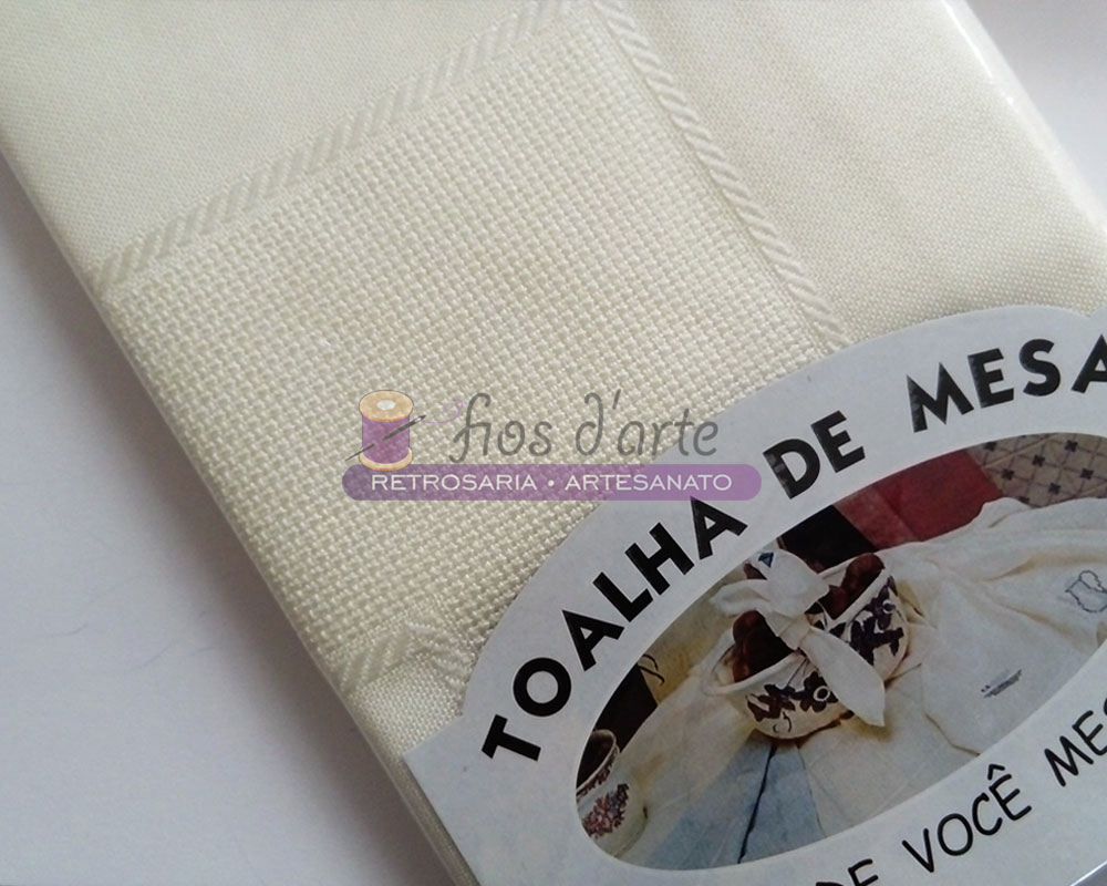 Toalha de mesa para bordar ponto cruz - pérola Toalha de mesa branca com padrão texturizado e etiqueta com texto e imagem de mesa posta