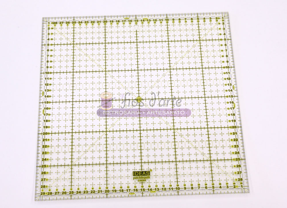 Régua transparente (Ideas) - 30x30cms Régua quadrada transparente com marcações amarelas e texto IDEAS