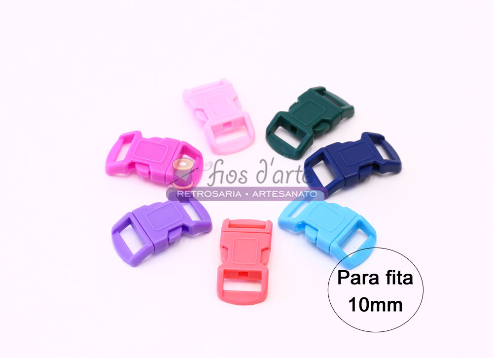 Fechos plásticos coloridos para fita de 10mm em fundo branco
