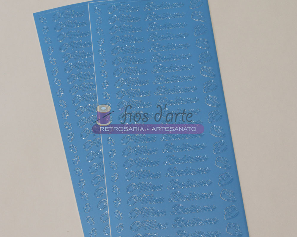 Folha azul com autocolantes em relevo prateados e autocolante com marca 'fios d'arte'