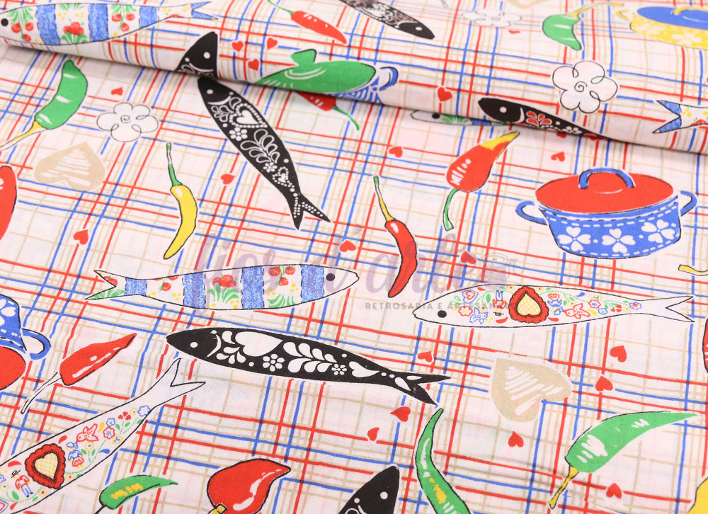 Tecido Sardinhas #02 Tecido com padrão colorido de peixes, pimentos e panela sobre fundo quadriculado