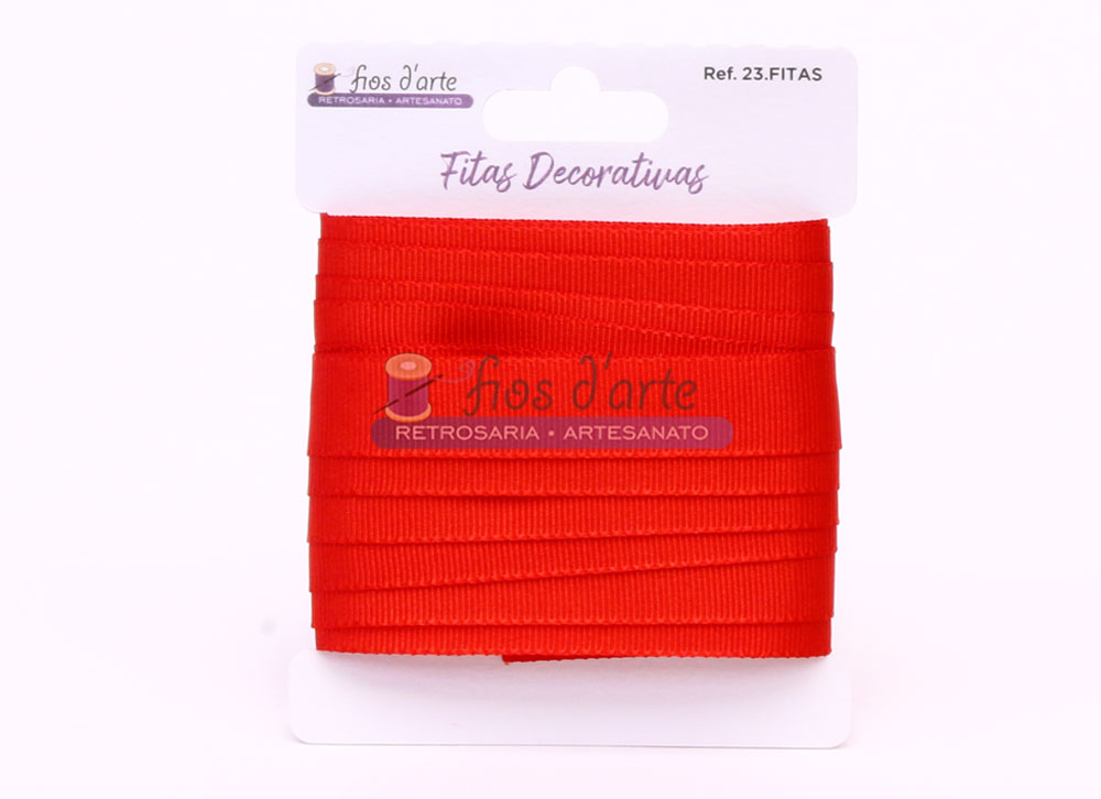 Fita decorativa vermelha em cartão branco da marca Fios d'arte
