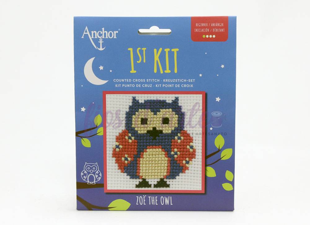 Kit ponto cruz Anchor 1st Kit Zoe the Owl coruja, embalagem azul com desenhos de folhas e lua