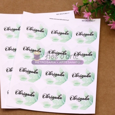 Folhas de autocolantes a dizer Obrigada com padrão verde e texto preto cursivo