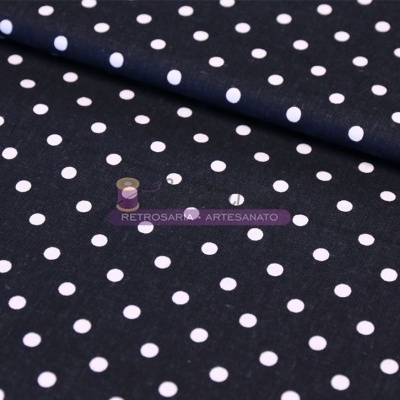 Tecido preto com bolinhas brancas