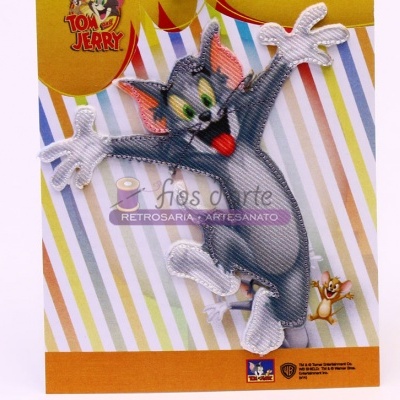 Figura de Tom de Tom & Jerry em fios de seda sobre cartolina colorida