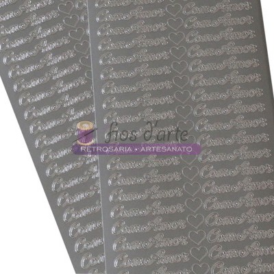 Adesivos prateados com texto e corações em folha transparente