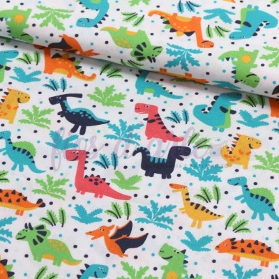 Tecido branco com padrão colorido de dinossauros e folhas verdes