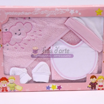 Conjunto de banho para bebé cor-de-rosa em embalagem decorada
