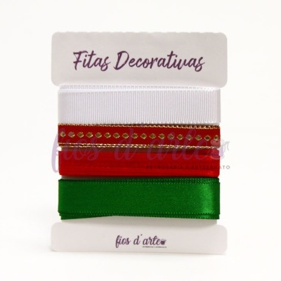 Fitas decorativas branca, vermelha com dourado e verde em embalagem branca