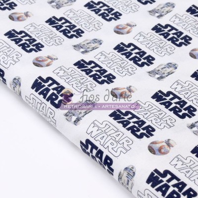 tecido estampado com logótipos STAR WARS e personagens BB-8 e R2-D2