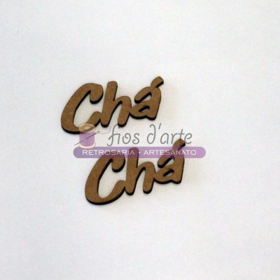 Recortes em madeira com a palavra Chá