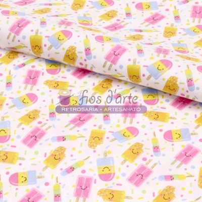 Tecido branco com padrão de gelados sorridentes coloridos