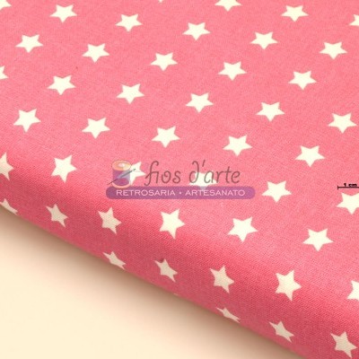 Tecido rosa com estrelas brancas e etiqueta Fios d'arte