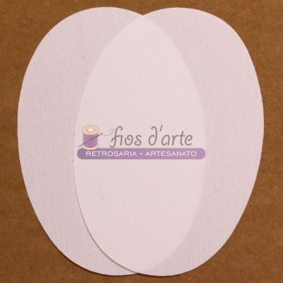 Dois moldes ovais brancos com texto 'fios d'arte RETROSARIA • ARTESANATO' sobre fundo castanho