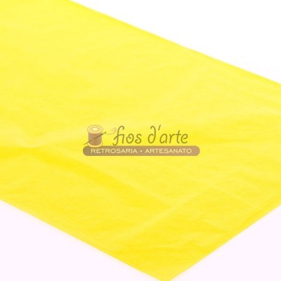Folha amarela de papel crepom