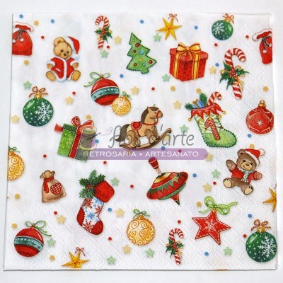 Guardanapo de papel com padrão natalício colorido e desenhos de ursos, presentes e símbolos de Natal.