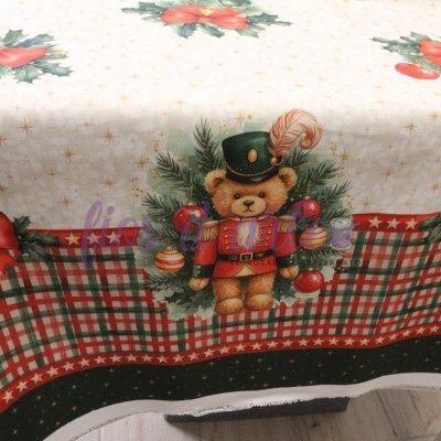 toalha de mesa natalícia com ursinho e padrão xadrez