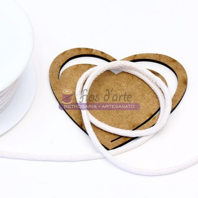 Carretel de fio branco com suporte em forma de coração MDF com texto impresso