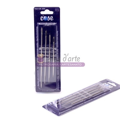 Conjunto de agulhas de costura metálicas embaladas em cartaz azul escuro