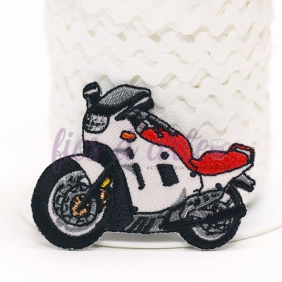 Aplicação de tecido de mota desportiva em cinzento, branco, preto e vermelho